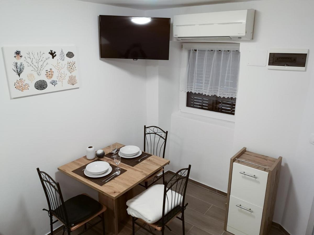 Korala Apartments Piran Luaran gambar